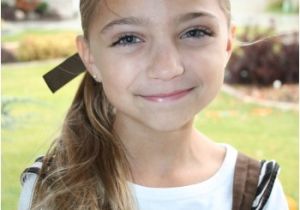 Easy Hairstyles for Tweens Cute Hairstyles Tween Knots Into Side Ponytail
