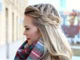 Easy Hairstyles for Vacation 5 Travel Proof Hairstyles for Long Flights