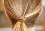 Easy Hairstyles with Only A Hair Tie 24 astuces Super Simples Pour Vous Coiffer tous Les Jours