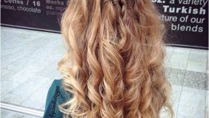 Easy Half Updo Hairstyles for Long Hair 31 Gorgeous Half Up Half Down Hairstyles Hair Pinterest