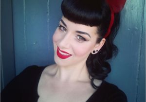 Easy Pin Up Hairstyles with Bangs 18 Best Easy to Make Pin Up Hairstyles with Bangs that