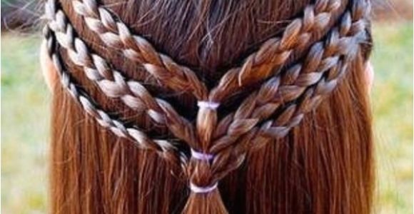 Easy Renaissance Hairstyles Turn Your Braids Into A Beautiful Renaissance Look Women