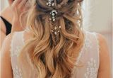 Easy to Do Hairstyles for Weddings 24 Beautiful Bridesmaid Hairstyles for Any Wedding the