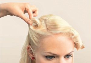 Easy to Do Vintage Hairstyles Vintage Hairstyles In A Few Easy Steps Chronicle Books Blog