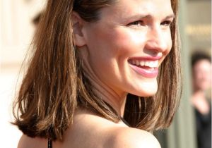 Easy to Take Care Of Hairstyles Jennifer Garner S Easy to Take Care Of Shoulder Long Hairstyle