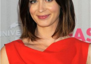 Emily Blunt Bob Haircut Eye Catching Celebrity Bob Hairstyles 2015