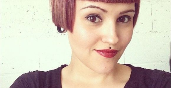 Extreme Short Bob Haircut Great Sharp Line Above Eyebrows You Have to Have the