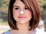 Female Bob Haircut 21 Trendy Hairstyles to Slim Your Round Face Popular