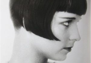 Flapper Bob Haircut Louise Brooks the Flapper Bob 20s Movie Star and