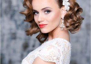 Formal Hairstyles On the Side Curly 26 Short Wedding Hairstyles and Ways to Accessorize them