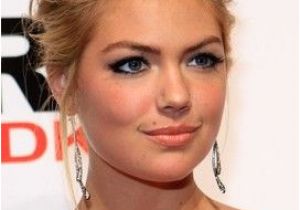 Formal Hairstyles Round Face Updo Round Face Kate Upton Wedding In 2018 Pinterest