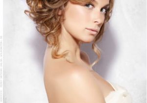 Fun Hairstyles for Short Curly Hair 32 Fun Hairstyles that You Ll Love if You Re Stylish