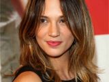 Great Haircuts for Long Hair 16 Flattering Haircuts for Long Face Shapes