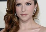 Hair Down to the Side Hairstyles Anna Kendrick Beautiful People Pinterest