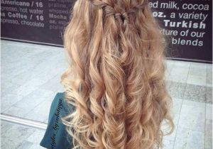 Hair Down Wedding Guest Hairstyles Easy Wedding Guest Hairstyles to Do Yourself Beautiful Lovable 31