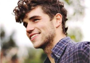 Hairstyle for Curly Hair Boy 20 Curly Hairstyles for Boys