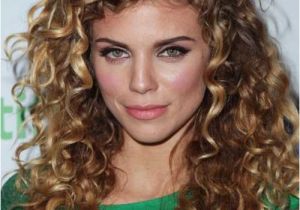 Hairstyle for Curly Hair Girl 25 Curly Hair Women