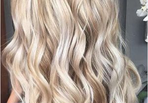 Hairstyles and Colors that Make You Look Younger 40 Best Blond Hairstyles that Will Make You Look Young Again