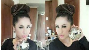 Hairstyles Artis Indonesia Ada Lagi Artis Indonesia Yang Pakai Fm Fm 323 Dengan Aroma Yang