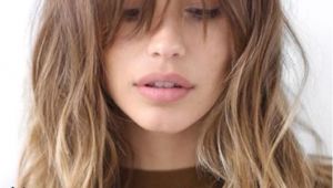 Hairstyles Bangs Oval Face Long Bangs with Waves In Gentle Ombre Hair Cut Pinterest