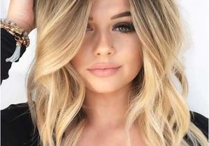 Hairstyles Chin Length 2018 29 Creative Medium Length Blonde Haircuts to Show F In 2018