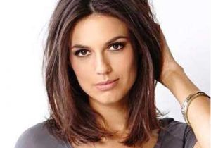 Hairstyles Chin Length Straight Hair 25 Short Medium Length Haircuts Hair Ideas Pinterest