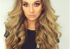Hairstyles Down the Middle 658 Best Half Up Half Down Hair Images On Pinterest