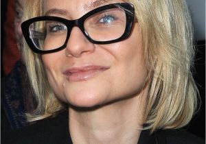 Hairstyles for 50 Year Old Woman with Glasses Choosing Eyeglass Frames for Older Women