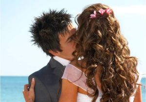 Hairstyles for Beach Weddings Beach Wedding Hair Styles