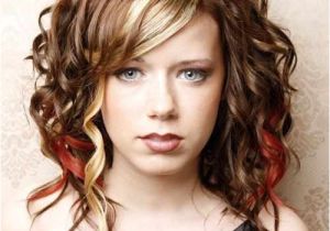 Hairstyles for Chin Length Curly Hair 18 Best Chin Length Wavy Hairstyles