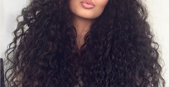 Hairstyles for Curly Hair Bloggers 45 Elegant Naturally Curly Hair for Beautiful Women Hairstyles 2019