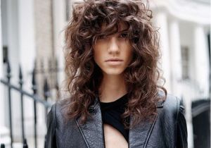 Hairstyles for Curly Long Hair 2019 Pin Von Maria Auf Hair and Beauty In 2019 Pinterest