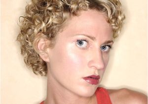 Hairstyles for Curly Permed Hair Fixing A Perm that is too Curly