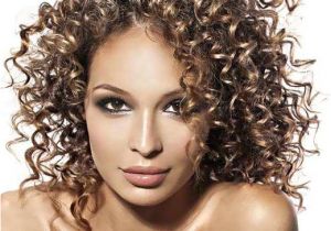 Hairstyles for Curly Roots 40 Styles to Choose From when Perming Your Hair