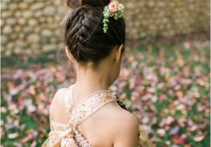 Hairstyles for Flower Girls On Weddings 22 Adorable Flower Girl Hairstyles to Get Inspired