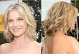 Hairstyles for Hair Down to Your Shoulders How to Nail the Medium Length Hair Trend
