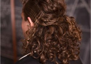 Hairstyles for Interviews Curly Hair top 8 Curly Professional Hairstyles You Can Wear to Work