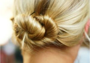 Hairstyles Hair Tied Up I Love Twisting My Hair Up Like This It S Fast Easy Casual