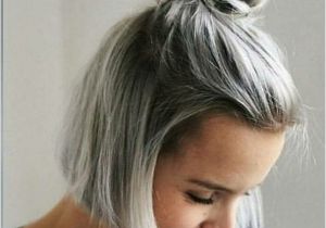 Hairstyles to Cover Blonde Roots Half Up Silber Grau Frisuren Blonde Pinterest