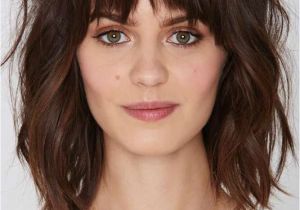 Hairstyles with Minimal Bangs 43 Superb Medium Length Hairstyles for An Amazing Look