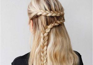 Half Up Hairstyles Everyday Chic Half Up Hairstyles You Can Wear Anywhere Pinterest