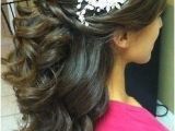 Half Up Half Down Hairstyles Indian Wedding I Like This but with the Bottom In More Of A Bun or A Bunch Of Curls