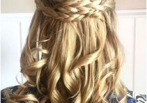 Half Up Romantic Hairstyles 114 Best Half Up Half Down with Braids Images