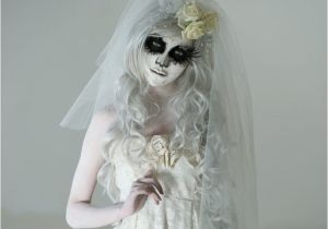 Halloween Wedding Hairstyles Halloween Styles 5 Spooky Transformations for Your Best