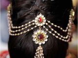 Hindu Wedding Bridal Hairstyles 20 Latest Indian Bridal Hairstyles Easyday