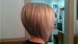 How to Cut A Stacked Bob Haircut Video Video Stacked Blonde Bob Haircut