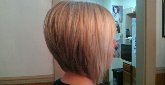 How to Cut A Stacked Bob Haircut Video Video Stacked Blonde Bob Haircut