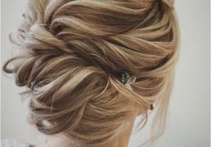 How to Do A Wedding Hairstyle Easy and Pretty Chignon Buns Hairstyles You’ll Love to Try