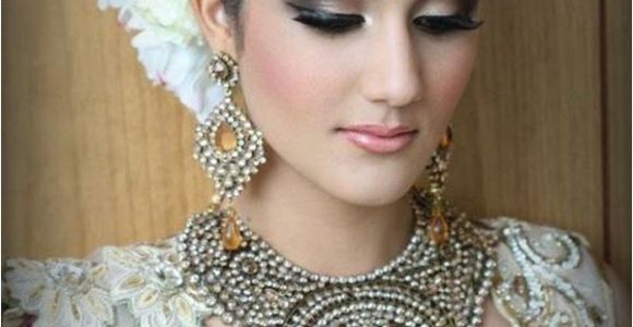 Japanese Wedding Hairstyles 30 Stylish asian Bridal Hairstyles London Beep