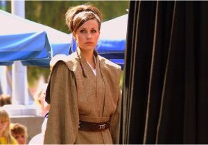 Jedi Braid Hairstyle Female Jedi Look and Hairstyle